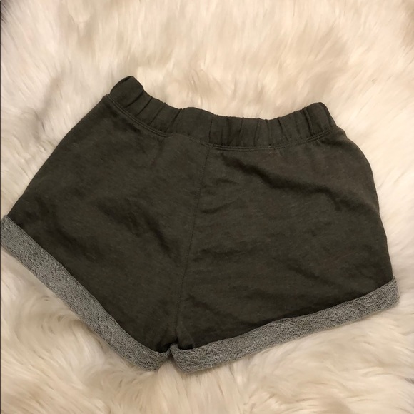 H&M cotton shorts - Picture 3 of 3
